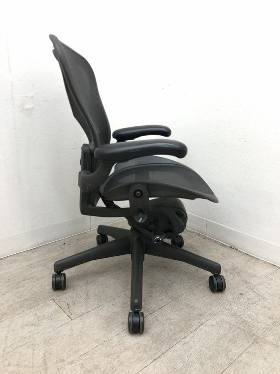 HermanMiller（ハーマンミラー）アーロンチェア 固定肘付アーロンチェア 商品画像5