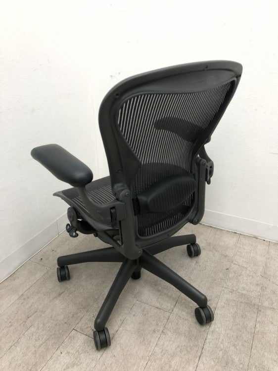 HermanMiller（ハーマンミラー）アーロンチェア 可動肘付アーロンチェア 商品画像10