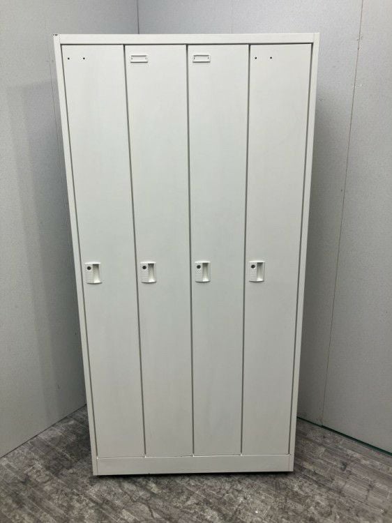 オカムラ4人用ロッカー 商品画像1