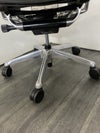 オカムラContessa seconda(コンテッサセコンダ)シリーズ 可動肘付コンテッサセコンダチェア 商品画像6