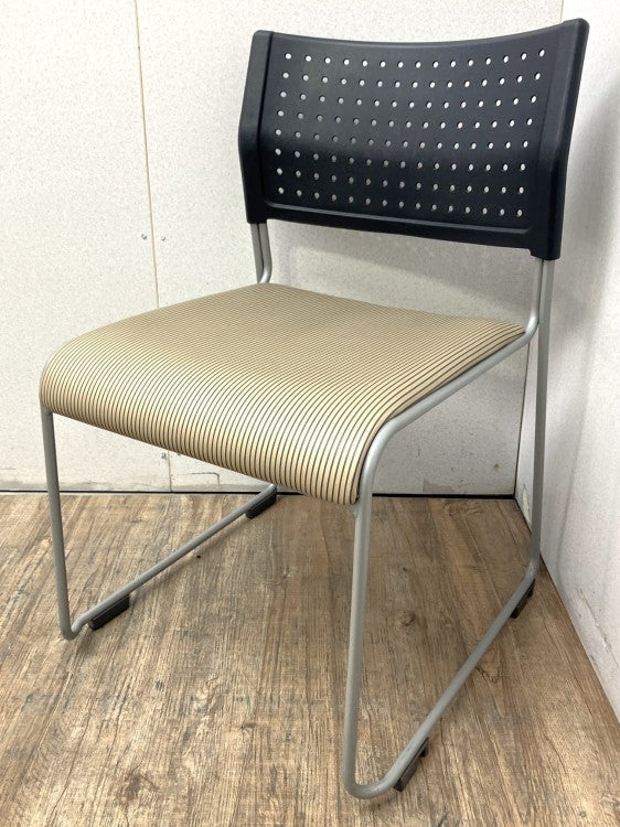 アイリスチトセ スタッキングチェア | 無限堂ネットショップ アイリスチトセ スタッキングチェア | 無限堂ネットショップ