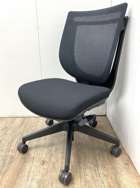 アイリスチトセ/回転イス/VIG-P50LO-MM-B-OBP/家具/Sランク/67【中古】 アイリスチトセ VIGORチェア VIG-P50L0-MF-B H BK | 無限堂ネットショップ