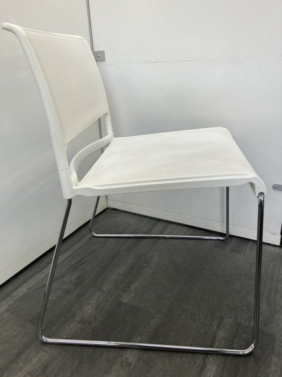 Wilkhahn（ウィルクハーン）エーライン（Aline）シリーズ スタッキングチェア 商品画像3