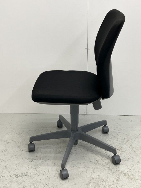コクヨCELLO（チェロ）チェアシリーズ チェロチェア 商品画像3