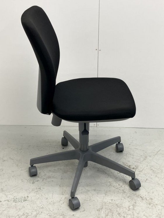 コクヨCELLO（チェロ）チェアシリーズ チェロチェア 商品画像4