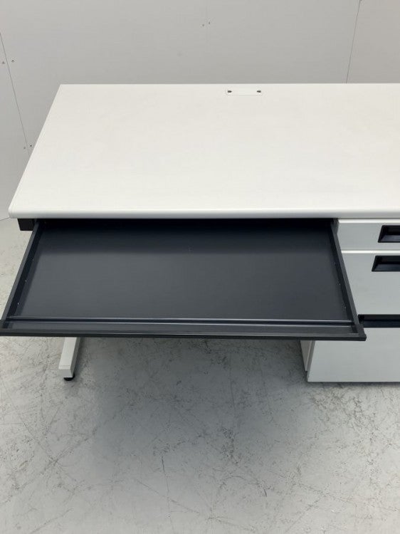 プラスフラットラインシリーズ 1200片袖デスク 商品画像8