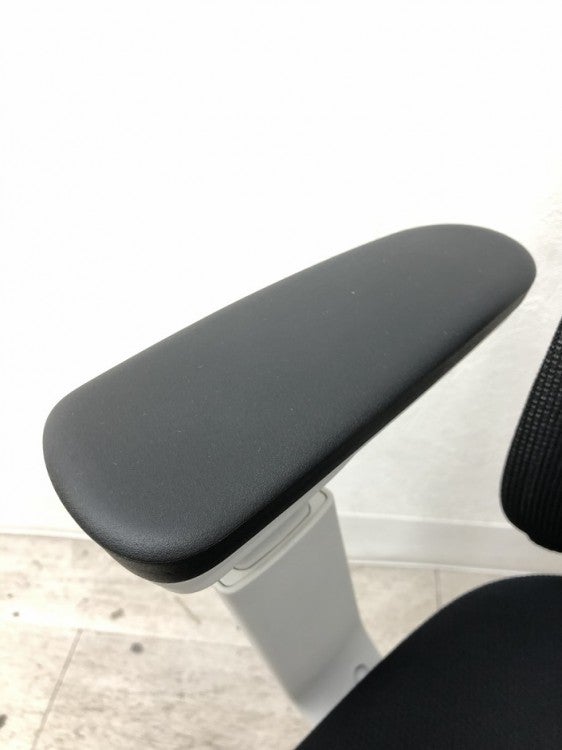 コクヨミトラチェア 可動肘付付ミトラチェア 商品画像11