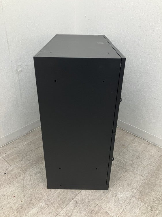 イトーキサフィシリーズ 4人用パーソナルロッカー 商品画像3