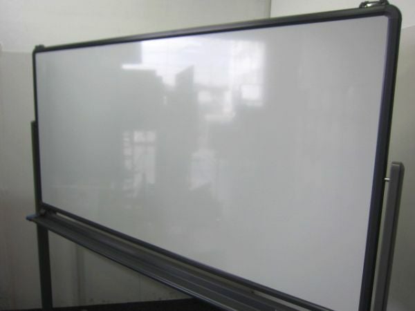 コクヨ脚付ホワイトボード 商品画像2