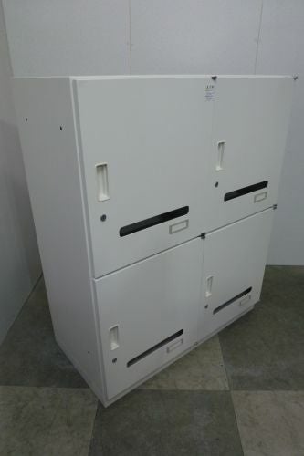 イトーキシンラインシリーズ 4人用パーソナルロッカー 商品画像3