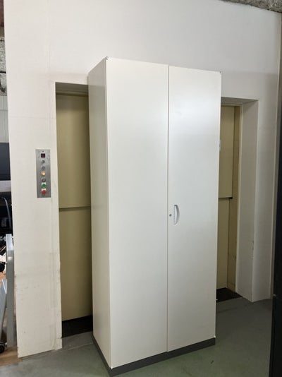 ライオンSVシリーズ 両開き書庫 商品画像1