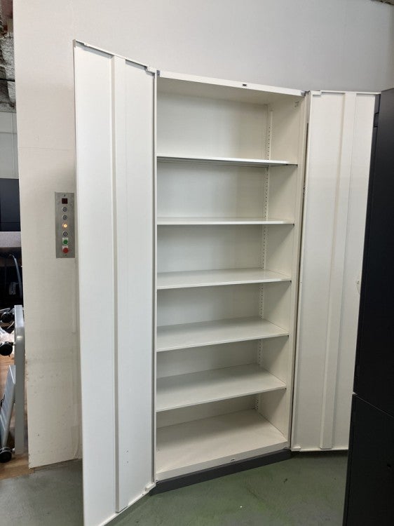 ライオンSVシリーズ 両開き書庫 商品画像2
