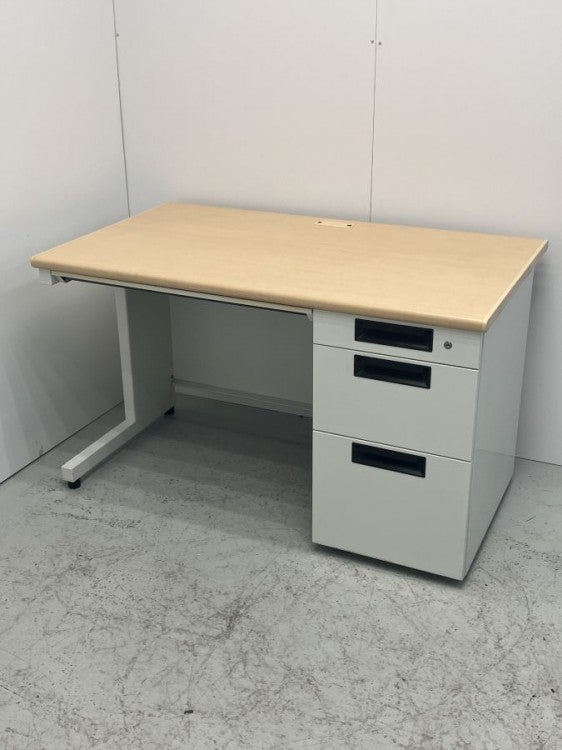プラスフラットラインシリーズ 1200片袖デスク 商品画像1