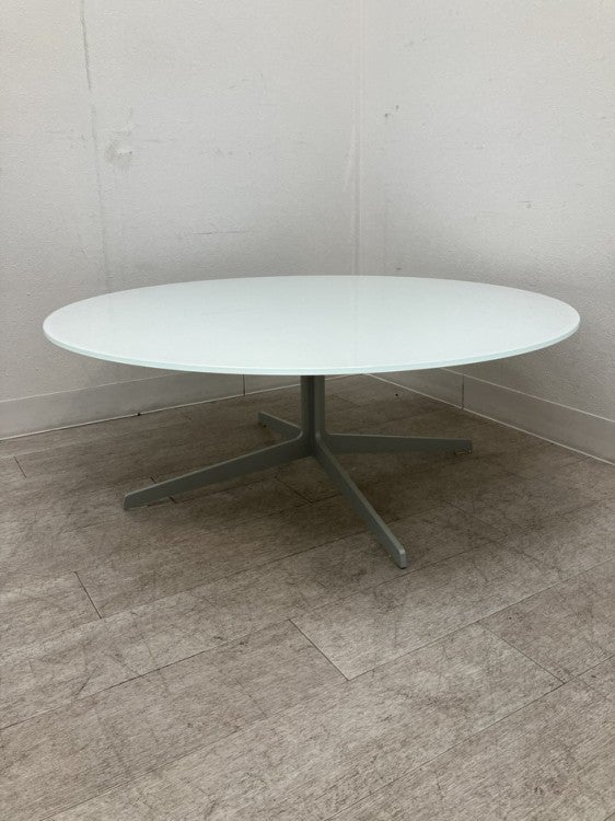 フリッツ・ハンセン(Fritz Hansen)スペースシリーズ 丸ローテーブル 商品画像1