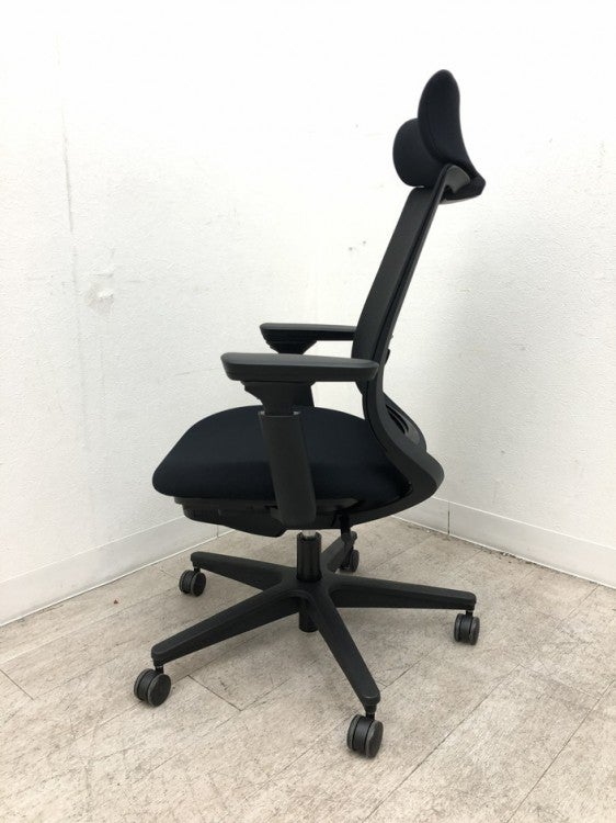 コクヨMitra2（ミトラ2）チェア 可動肘付ミトラ2チェア 商品画像3