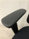 コクヨMitra2（ミトラ2）チェア 可動肘付ミトラ2チェア 商品画像9