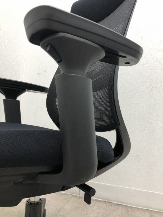コクヨMitra2（ミトラ2）チェア 可動肘付ミトラ2チェア 商品画像11