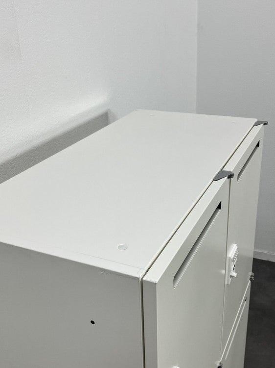 オカムラVILLAGE(ビラージュ)シリーズ 4人用パーソナルロッカー 商品画像4
