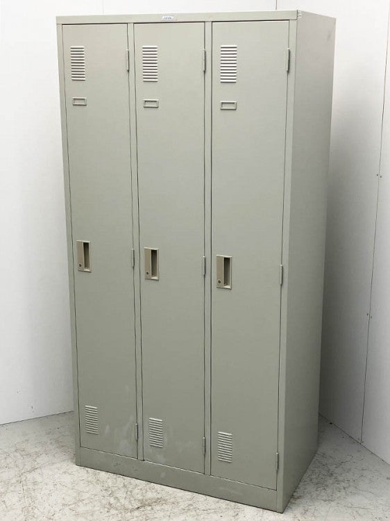 ナイキLK型シリーズ（ナイキ） 3人用ロッカー 商品画像1
