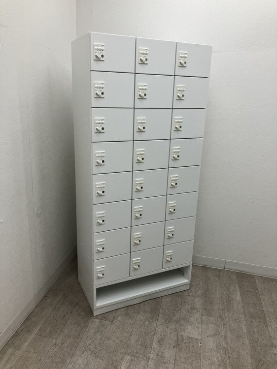 コクヨEDIA(エディア)シリーズ 24人用貴重品ロッカー 商品画像1