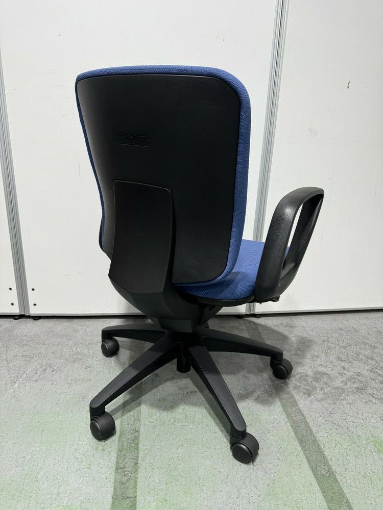 ウチダ（内田洋行）Miチェア 肘付Miチェア 商品画像2