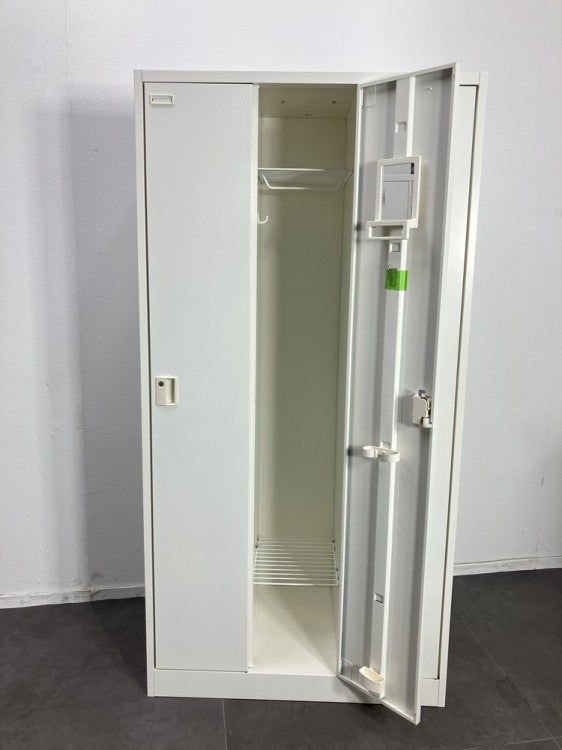 オカムラFZタイプシリーズ 3人用ロッカー 商品画像7