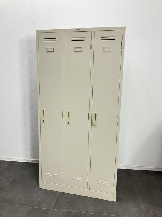 ライオン3人用ロッカー 商品画像1