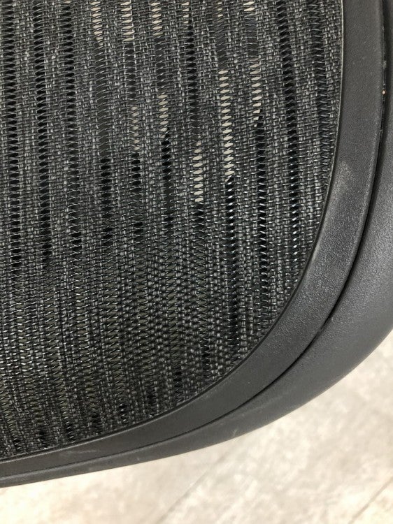 HermanMiller（ハーマンミラー）アーロンチェア 可動肘付アーロンチェア 商品画像7