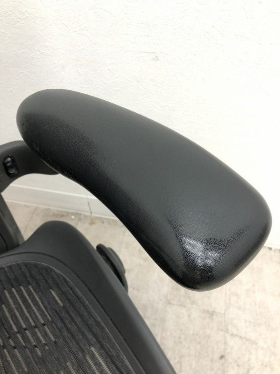 HermanMiller（ハーマンミラー）アーロンチェア 可動肘付アーロンチェア 商品画像10