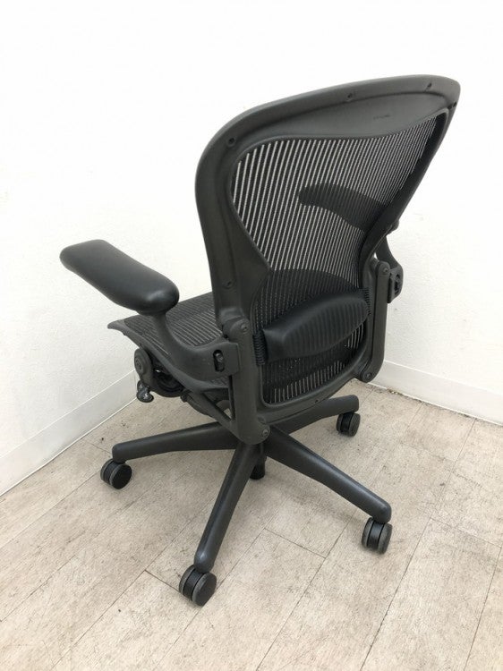 HermanMiller（ハーマンミラー）アーロンチェア 可動肘付アーロンチェア 商品画像11