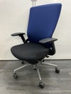 ウチダ（内田洋行）パルス（PULSE）チェア 可動肘付パルスチェア 商品画像1