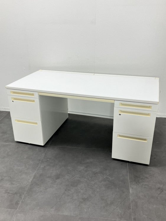 オカムラADVANCE（アドバンス）シリーズ 1600両袖デスク 商品画像1