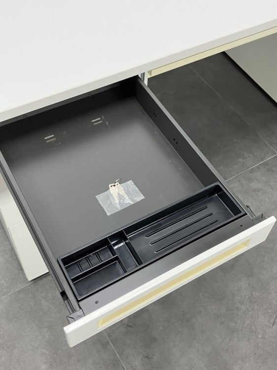 オカムラADVANCE（アドバンス）シリーズ 1600両袖デスク 商品画像7