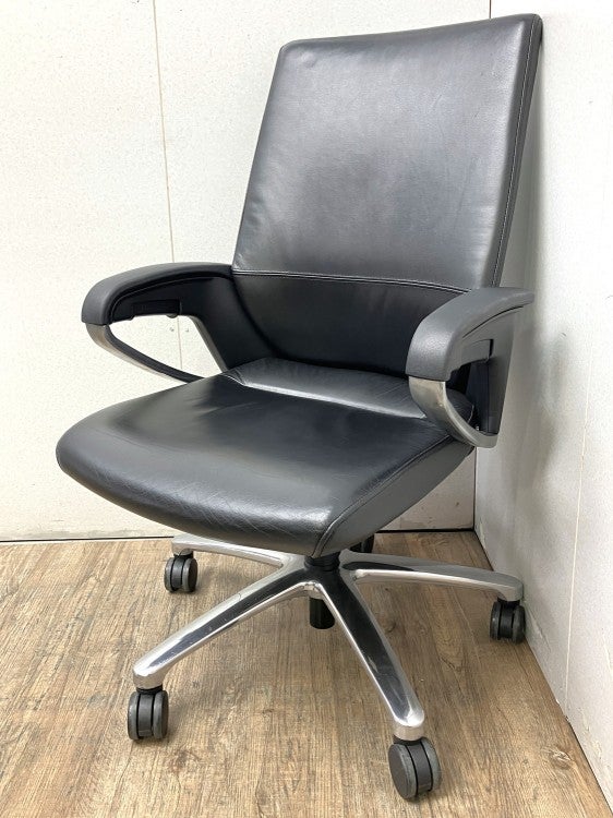 イトーキ 固定肘付プレクサスチェア KWE-655LA-Z9T1 | 無限堂ネット