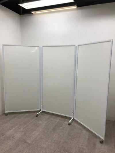トーカイスクリーン3連折畳自立パーテーション 商品画像1