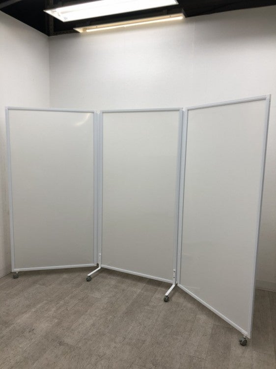 トーカイスクリーン3連折畳自立パーテーション 商品画像1