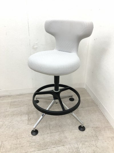 Vitra（ヴィトラ）ピボット(Pivot) ハイスツール 商品画像1