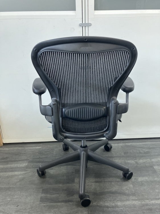 HermanMiller（ハーマンミラー）アーロンチェア 固定肘付アーロンチェア 商品画像4