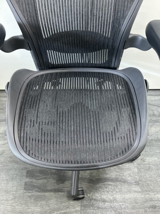 HermanMiller（ハーマンミラー）アーロンチェア 固定肘付アーロンチェア 商品画像9