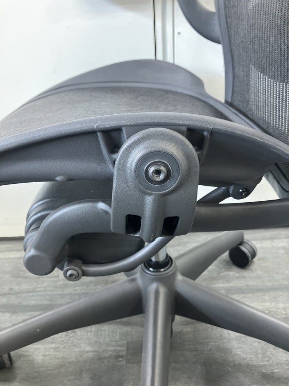 HermanMiller（ハーマンミラー）アーロンチェア 固定肘付アーロンチェア 商品画像11