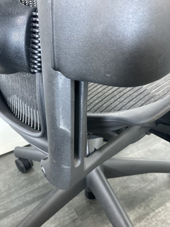 HermanMiller（ハーマンミラー）アーロンチェア 固定肘付アーロンチェア 商品画像17