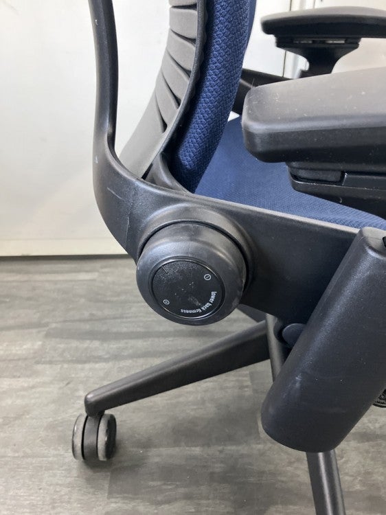 スチールケースリープ（Leap）シリーズ 可動肘付リープV2チェア 商品画像7