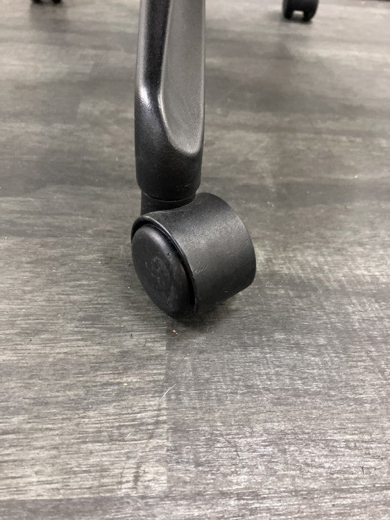INABA/イナバyera(イエラ)チェア 可動肘付イエラチェア 商品画像13