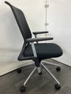 Vitra（ヴィトラ）メダ2シリーズ 可動肘付メダ2チェア 商品画像3