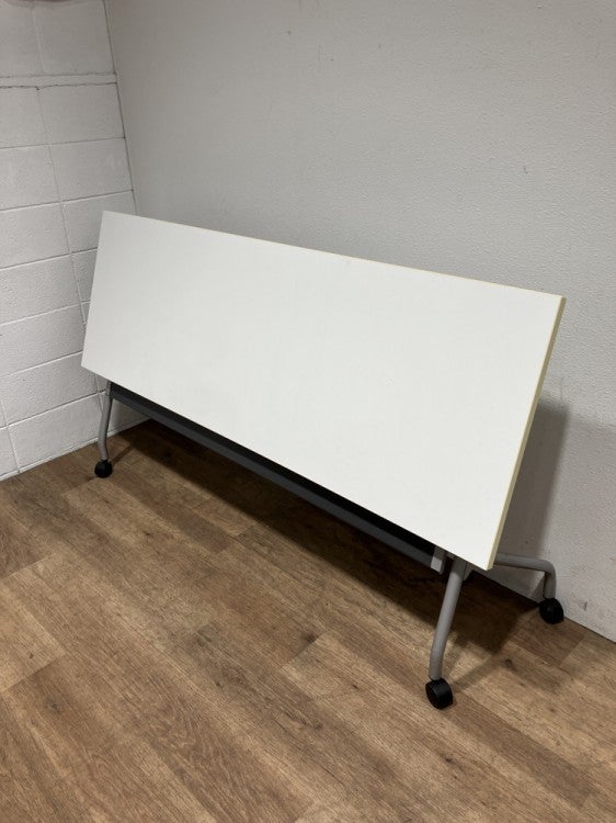 トヨスチール平行スタックテーブル 商品画像15