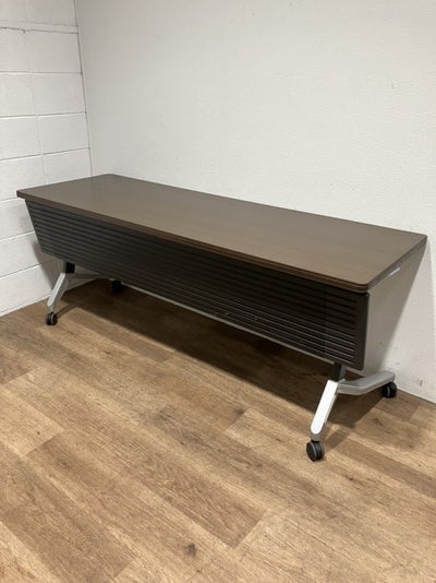 コクヨKT-620シリーズ 平行スタックテーブル 商品画像1