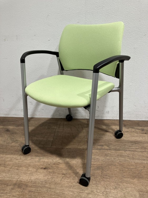 オカムラ8147シリーズ スタッキングチェア6脚セット 商品画像2