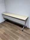 ウチダ（内田洋行）パラグラフ（Paragraph）シリーズ 平行スタックテーブル 商品画像1