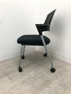 コクヨプロッティシリーズ スタッキングチェア 商品画像3