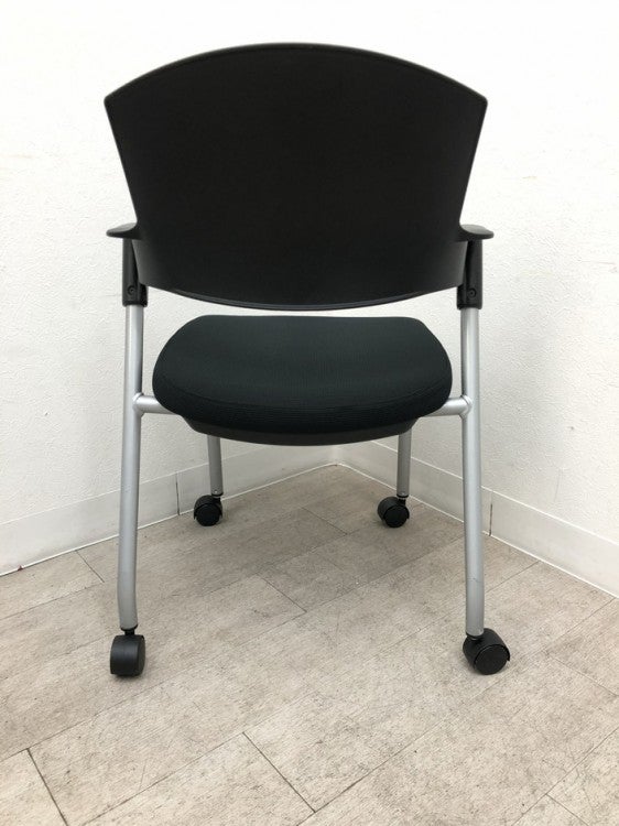 コクヨプロッティシリーズ スタッキングチェア 商品画像4